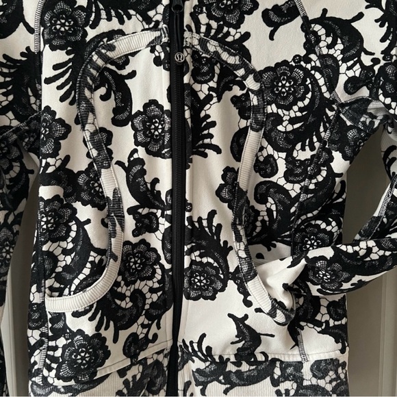 Lululemon scuba floral sweater laceoflage - Picture 4 of 9
